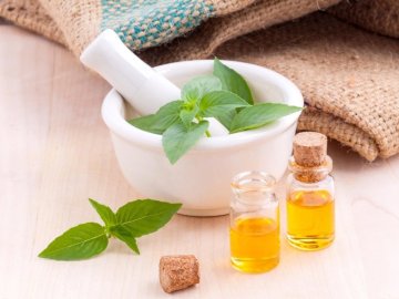 Esenciálne oleje a  Aromaterapia - 🌿 100% čistý esenciálny olej BEWIT Ylang-ylang✨ Prírodné afrodiziakum a uvoľnenie stresu🔥 Čisté horenie bez toxínov až 22 hodín